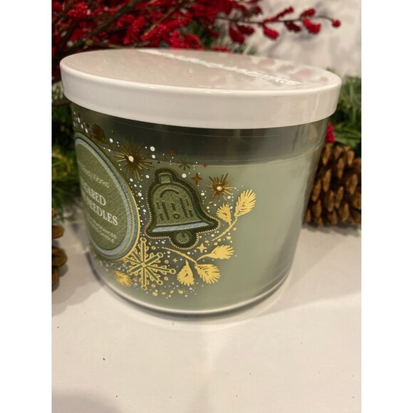 Bath & Body Works Christmas Holiday “Sugared Pine Needles” New 3 Wick Candle - Picture 5 of 8